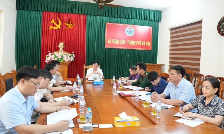 UBND XÃ HƯNG ĐẠO TỔ CHỨC HỘI NGHỊ TẬP THỂ UBND XÃ MỞ RỘNG TUẦN 15 NĂM 2026- Ảnh 1.