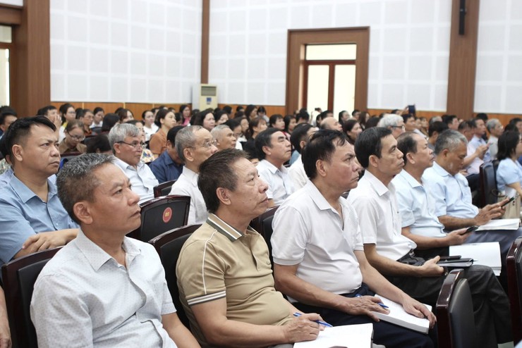 Phường Long Biên đẩy mạnh chuyển đổi số trong công tác Đảng- Ảnh 4.