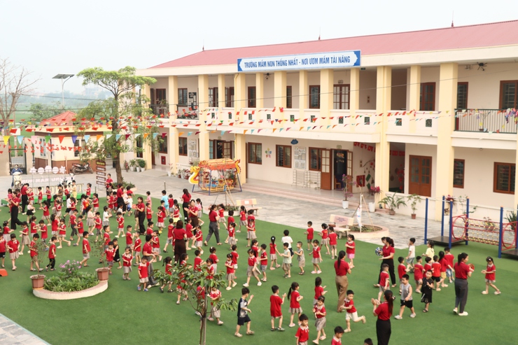 Thường trực Đảng uỷ xã kiểm tra công tác an toàn thực phẩm tại một số trường học trên địa bàn- Ảnh 1.