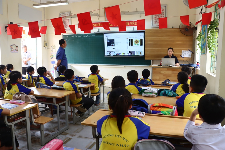 Thường trực Đảng uỷ xã kiểm tra công tác an toàn thực phẩm tại một số trường học trên địa bàn- Ảnh 4.