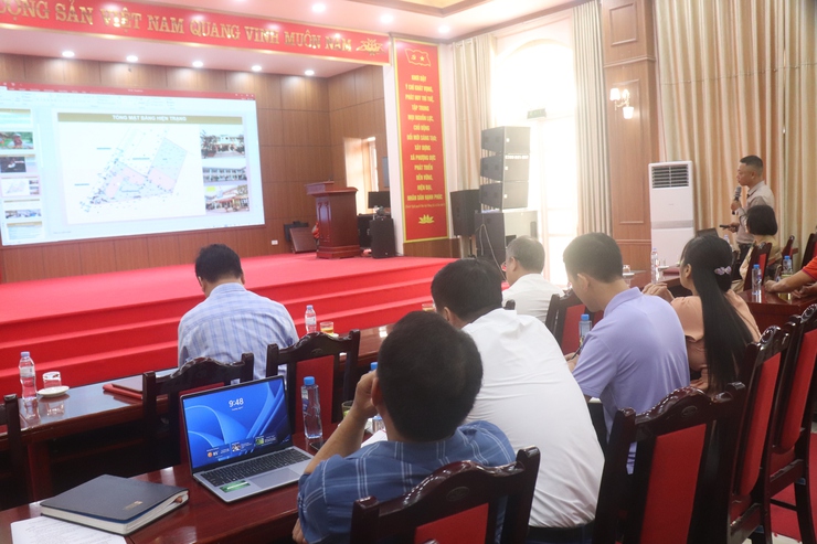 Xã Phượng Dực: Hội nghị lấy ý kiến phương án cải tạo khu trưng bày sản phẩm Tò he từ nguồn lực hạ tầng sẵn có- Ảnh 2.