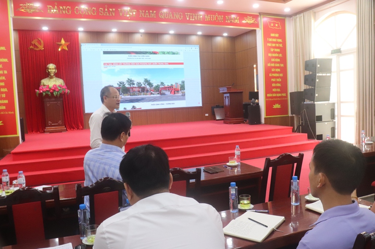 Xã Phượng Dực: Hội nghị lấy ý kiến phương án cải tạo khu trưng bày sản phẩm Tò he từ nguồn lực hạ tầng sẵn có- Ảnh 4.