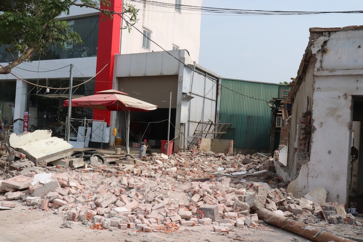 100% hộ gia đình trên địa bàn thôn Nghĩa Hảo, Khê Than (xã Phú Nghĩa) bàn giao bàn giao mặt bằng thực hiện Dự án Cải tạo, nâng cấp Quốc lộ 6 đoạn Ba La – Xuân Mai- Ảnh 9.