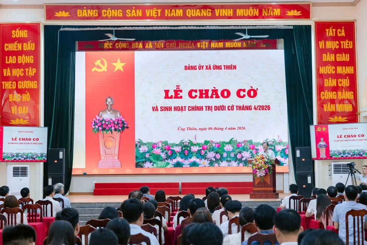 Xã Ứng Thiên tổ chức Lễ chào cờ và sinh hoạt chính trị dưới cờ tháng 4-2026.- Ảnh 1.