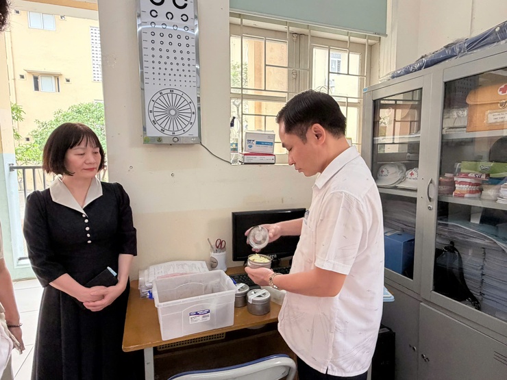 Phường Thanh Liệt tăng cường kiểm tra, giám sát công tác đảm bảo an toàn thực phẩm trong Quý I/2026.- Ảnh 3.