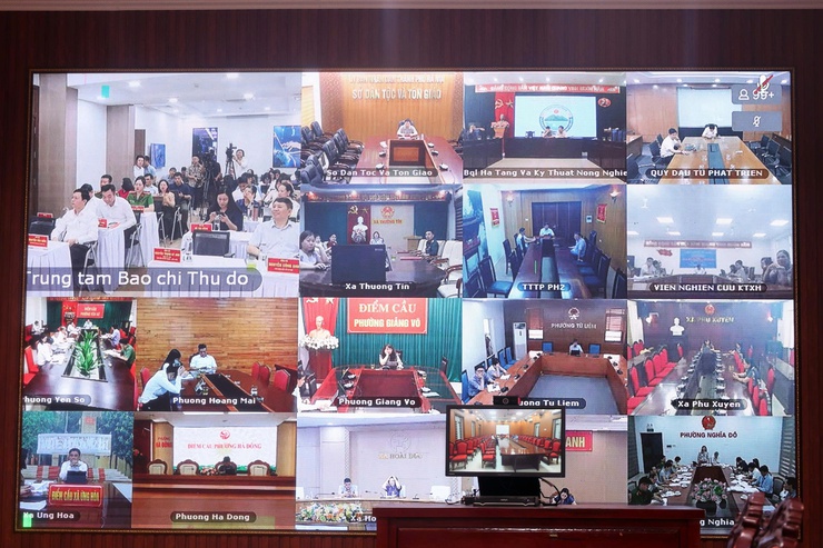 Các đồng chí lãnh đạo xã Hòa Phú: Dự hội nghị trực tuyến họp báo thông tin về tình hình kinh tế - xã hội quý I/2026 của UBND Thành phố Hà Nội- Ảnh 4.