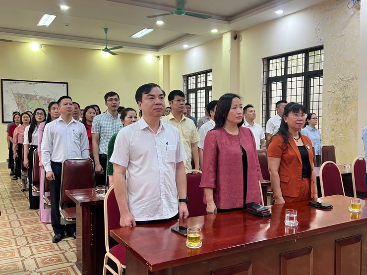 Phường Tây Mỗ tổ chức lễ chào cờ tháng 04/2026- Ảnh 1.