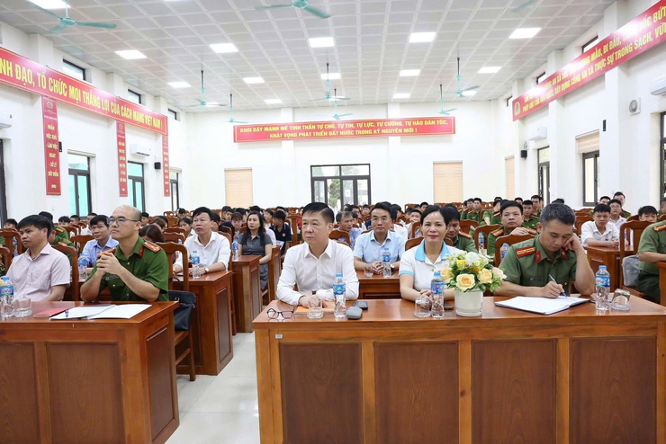 CÔNG AN XÃ SÓC SƠN TỔ CHỨC KHAI GIẢNG LỚP HỌC QUẢN LÝ, GIÁO DỤC, BỒI DƯỠNG KỸ NĂNG CHO THANH THIẾU NIÊN TRÊN ĐỊA BÀN XÃ KHOÁ 1 NĂM 2026- Ảnh 1.