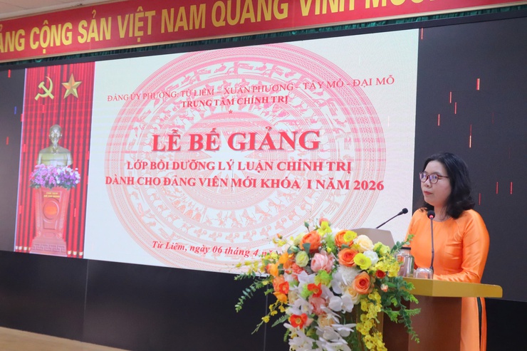 Lễ bế giảng lớp bồi dưỡng lý luận chính trị dành cho đảng viên mới khóa I năm 2026.- Ảnh 2.