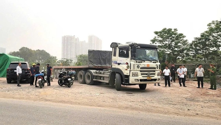 Xử lý các bãi vật liệu xây dựng, ‘điểm nghẽn’ trật tự đô thị- Ảnh 2.