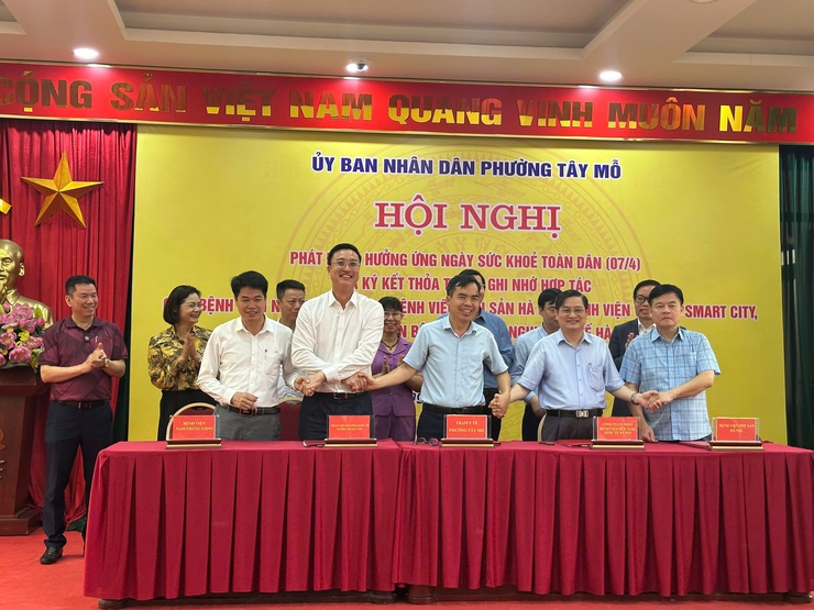 UBND phường Tây Mỗ hưởng ứng Ngày Sức khỏe toàn dân (07/4) và ký kết ghi nhớ hợp tác với các Bệnh viện nâng cao chất lượng y tế cơ sở- Ảnh 6.