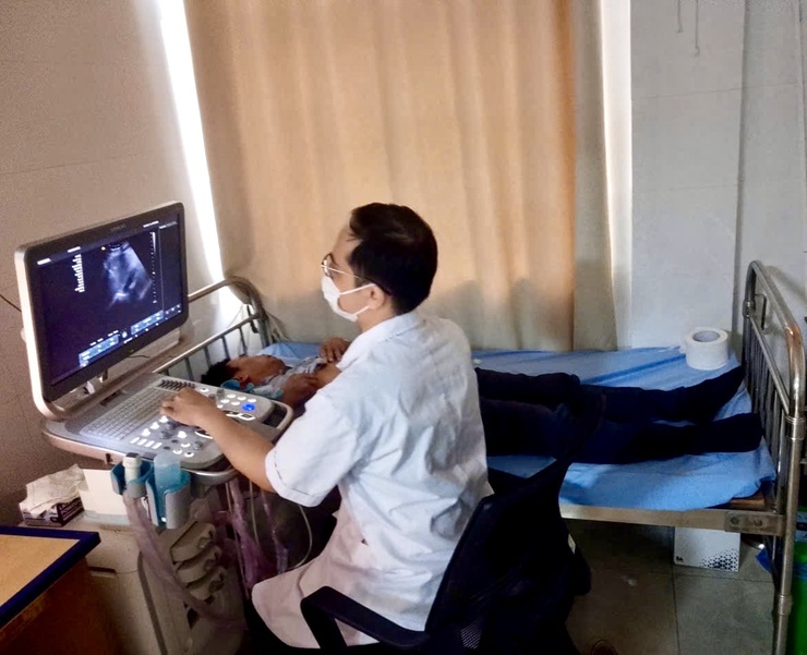 Phường Phú Thượng tổ chức thành công Chương trình khám sức khỏe nhân dân hưởng ứng Ngày Sức khỏe Thế giới (07/4)- Ảnh 8.