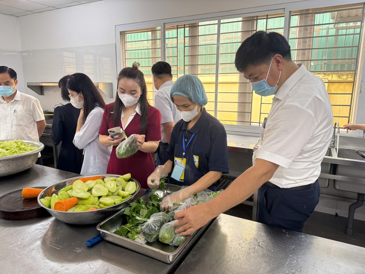 Phường Thanh Liệt tăng cường kiểm tra, giám sát công tác đảm bảo an toàn thực phẩm trong Quý I/2026.- Ảnh 17.
