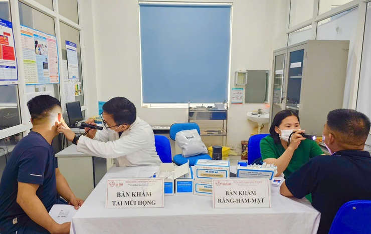 Trạm Y tế Phường Thanh Liệt tổ chức khám sức khỏe cho người tham gia sản xuất, chế biến, kinh doanh thực phẩm và dịch vụ ăn uống trên địa bàn- Ảnh 3.