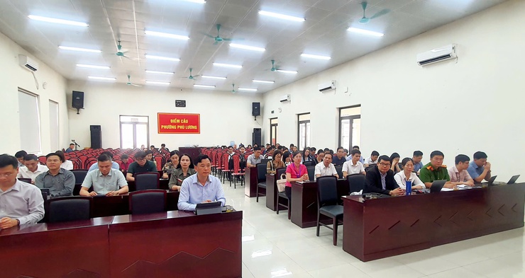 Phường Phú Lương tập huấn ứng dụng trí tuệ nhân tạo, ký kết hợp tác đào tạo chuyển đổi số- Ảnh 2.