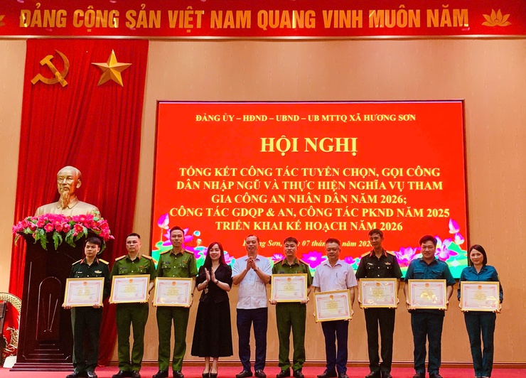 Xã Hương Sơn hoàn thành 100% công tác tuyển quân- Ảnh 6.