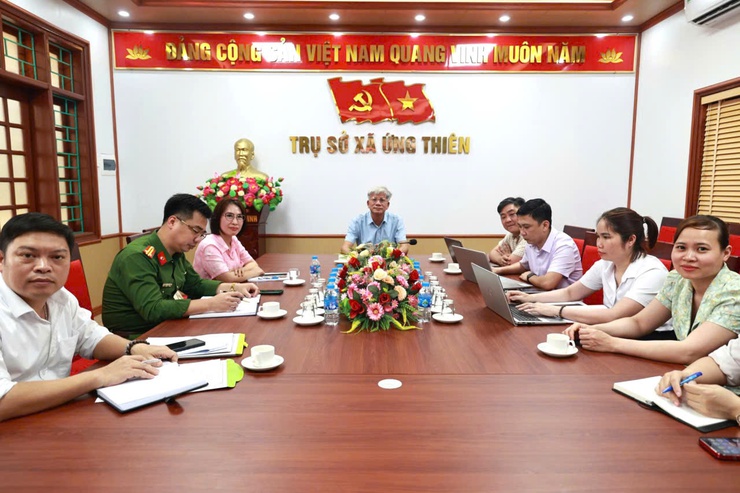 Xã Ứng Thiên tham dự hội nghị hướng dẫn kỹ thuật xây dựng cơ sở dữ liệu đất đai.
- Ảnh 1.