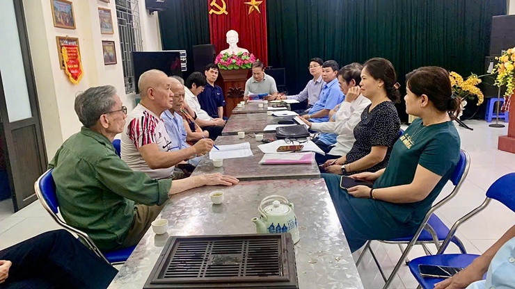 Sinh hoạt chi bộ thường kỳ tại Chi bộ tổ dân phố số 7- Ảnh 1.