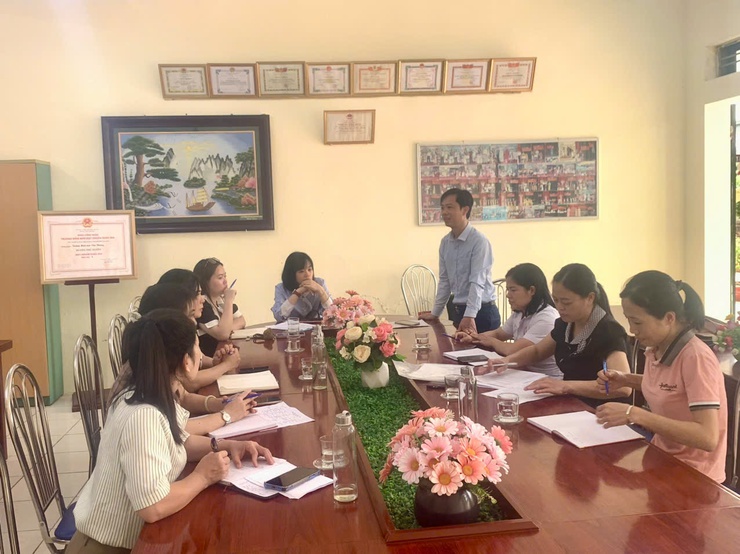 kiểm tra công tác đảm bảo ATTP tại bếp ăn tập thể Trường Mầm non Đại Thắng ở cả hai cơ sở- Ảnh 1.