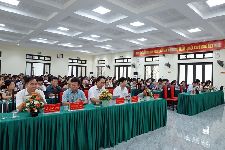 Xuân Mai: Tập huấn sử dụng Hệ thống thông tin giải quyết thủ tục hành chính của Đảng, thúc đẩy chuyển đổi số trong công tác Đảng- Ảnh 1.