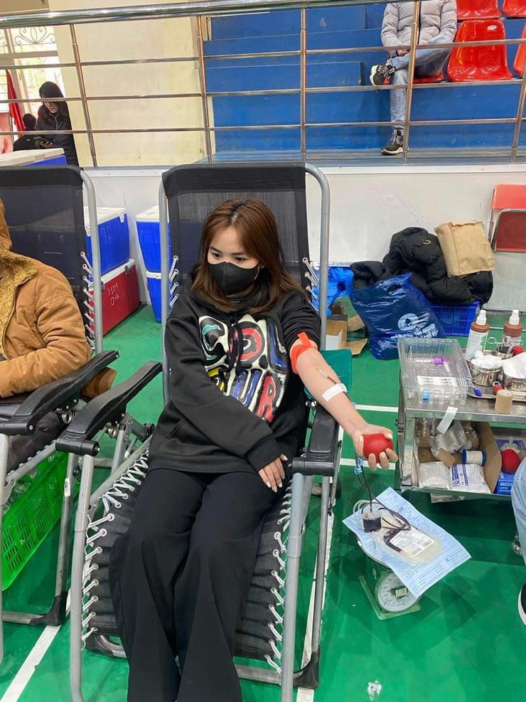 Gia đình nhân ái- Ảnh 2.