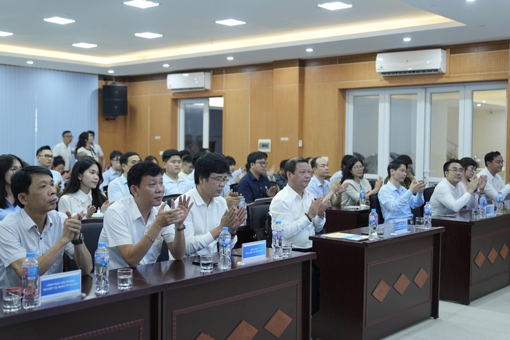 Hà Nội tập huấn triển khai 10 dịch vụ công toàn trình lĩnh vực Bảo hiểm xã hội, Bảo hiểm y tế- Ảnh 1.