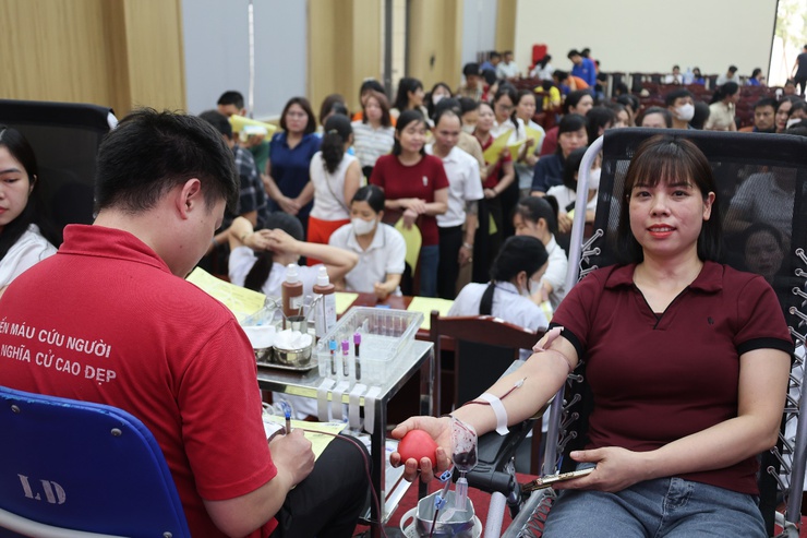 Tiến Thắng rực rỡ sắc đỏ trong ngày hội Hiến máu tình nguyện năm 2026- Ảnh 4.
