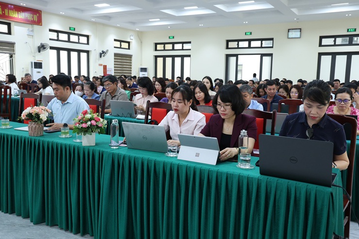 Xuân Mai: Tập huấn sử dụng Hệ thống thông tin giải quyết thủ tục hành chính của Đảng, thúc đẩy chuyển đổi số trong công tác Đảng- Ảnh 2.