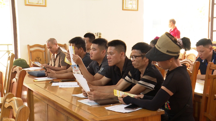 Xã Phú Xuyên tổ chức hướng dẫn, hỗ trợ các hộ kinh doanh về giải pháp chuyển đổi số và thanh toán không dùng tiền mặt- Ảnh 2.