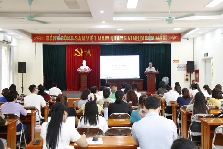 Khai giảng lớp bồi dưỡng lý luận chính trị dành cho đảng viên mới khóa II/2026- Ảnh 2.