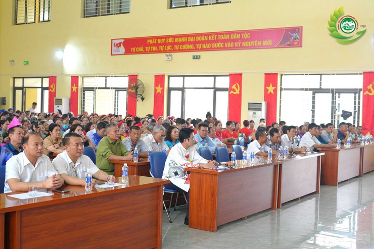 PHÚ CÁT TỔ CHỨC THÀNH CÔNG LIÊN HOAN "TIẾNG HÁT DÂN CA NGƯỜI CAO TUỔI" LẦN THỨ NHẤT NĂM 2026- Ảnh 9.