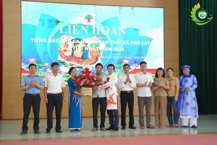 PHÚ CÁT TỔ CHỨC THÀNH CÔNG LIÊN HOAN "TIẾNG HÁT DÂN CA NGƯỜI CAO TUỔI" LẦN THỨ NHẤT NĂM 2026- Ảnh 2.