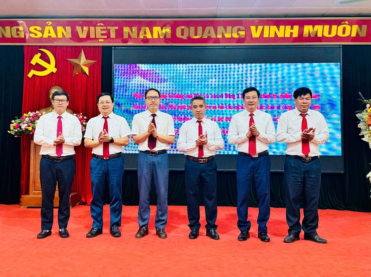 Nam Phù: Tạo “lá chắn” vững chắc trên mặt trận tư tưởng- Ảnh 9.