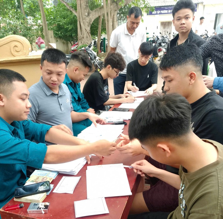 Đoài Phương tổ chức đăng ký nghĩa vụ quân sự, quân nhân dự bị và phương tiện kỹ thuật năm 2026- Ảnh 1.