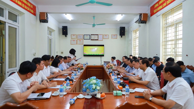 XÃ SUỐI HAI VÀ BỆNH VIỆN ĐA KHOA BA VÌ KÝ GIAO ƯỚC KẾT NGHĨA, CHUNG TAY CHĂM SÓC SỨC KHỎE NHÂN DÂN- Ảnh 1.