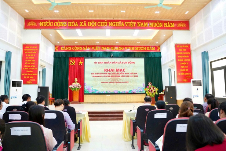 Khai mạc Hội thi Giáo viên dạy giỏi xã Sơn Đồng năm học 2025 - 2026- Ảnh 1.