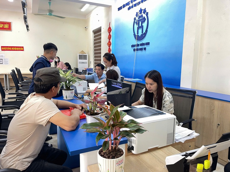 XÃ PHƯỢNG DỰC: ĐIỂM SÁNG TRONG CÔNG TÁC CẢI CÁCH HÀNH CHÍNH NĂM 2025 – HƯỚNG TỚI SỰ HÀI LÒNG CỦA NHÂN DÂN- Ảnh 1.