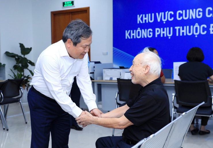 Hà Nội: Nâng cao chất lượng cải cách hành chính phục vụ người dân và doanh nghiệp- Ảnh 5. Hà Nội: Nâng cao chất lượng cải cách hành chính phục vụ người dân và doanh nghiệp- Ảnh 5.