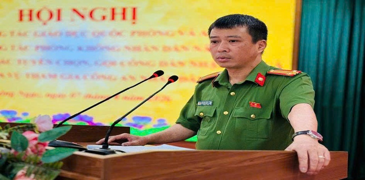 Phường Đông Ngạc tổ chức Hội nghị tổng kết công tác giáo dục quốc phòng – an ninh, phòng không nhân dân năm 2025; tổng kết công tác tuyển chọn và gọi công dân nhập ngũ năm 2026- Ảnh 2.