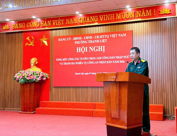 Thanh Liệt: Khen thưởng 6 tập thể và 8 cá nhân có thành tích xuất sắc trong công tác tuyển chọn và gọi công dân nhập ngũ năm 2026- Ảnh 2.