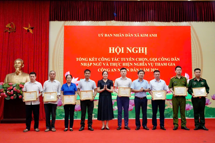 XÃ KIM ANH TỔ CHỨC HỘI NGHỊ TỔNG KẾT CÔNG TÁC TUYỂN CHỌN, GỌI CÔNG DÂN NHẬP NGŨ NĂM 2026- Ảnh 6.