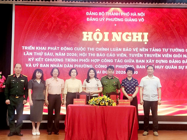 Phường Giảng Võ phát động hai Cuộc thi chính luận và Báo cáo viên năm 2026; Ký kết các Chương trình phối hợp công tác giữa Ban Xây dựng Đảng Đảng ủy và UBND phường, Công an phường, Ban Chỉ huy Quân sự phường giai đoạn 2026-2030- Ảnh 8.