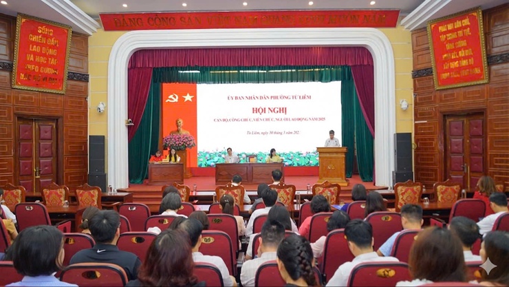 Chủ tịch UBND phường Từ Liêm chỉ đạo, quán triệt nhiệm vụ đối với đội ngũ cán bộ, công chức, viên chức, người lao động- Ảnh 1.