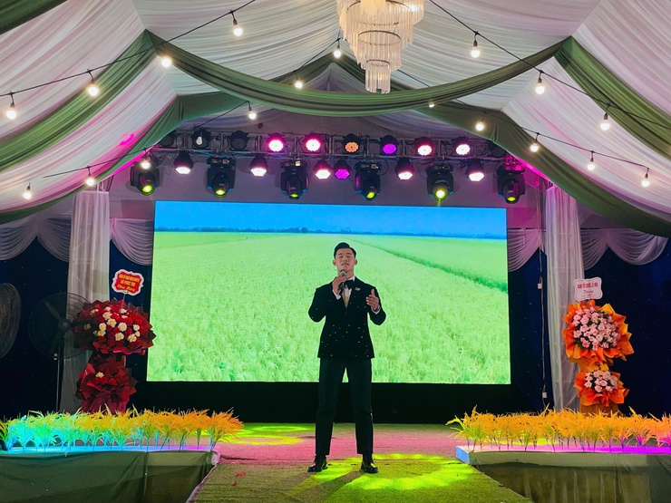  Phúc Thọ rộn ràng Chương trình văn nghệ chào mừng thành công bầu cử, khánh thành Đình và Cổng làng Kỳ Úc- Ảnh 8.