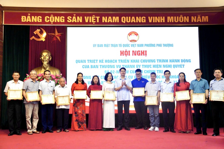 Ủy ban MTTQ Việt Nam phường Phú Thượng tổ chức hội nghị quán triệt nghị quyết số 02-NQ/TW của Bộ chính trị và tổng kết công tác bầu cử nhiệm kỳ 2026–2031- Ảnh 4.