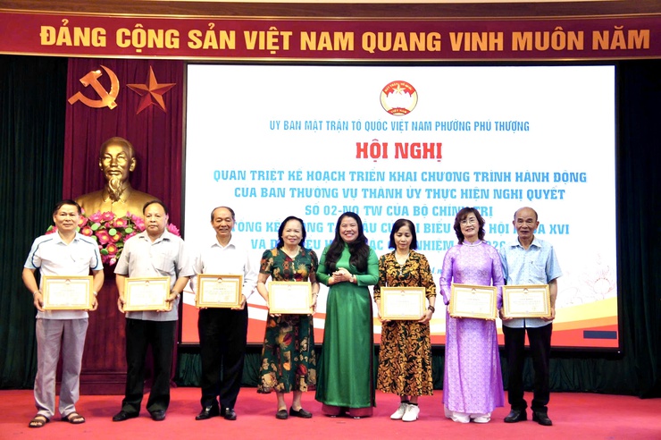 Ủy ban MTTQ Việt Nam phường Phú Thượng tổ chức hội nghị quán triệt nghị quyết số 02-NQ/TW của Bộ chính trị và tổng kết công tác bầu cử nhiệm kỳ 2026–2031- Ảnh 7.