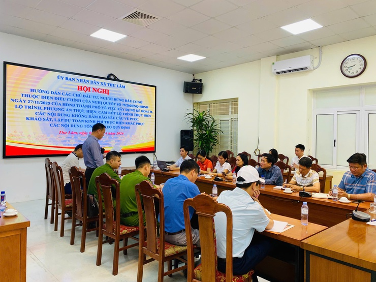 HỘI NGHỊ HƯỚNG DẪN TRIỂN KHAI THỰC HIỆN NGHỊ QUYẾT 79/2025/NQ-HĐND VỀ KHẮC PHỤC TỒN TẠI PCCC TRÊN ĐỊA BÀN XÃ THƯ LÂM- Ảnh 5.