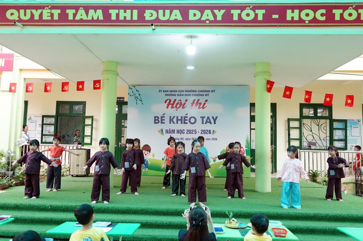 Hội thi “Bé khéo tay” tại Trường Mầm non Chương Mỹ- Ảnh 1.