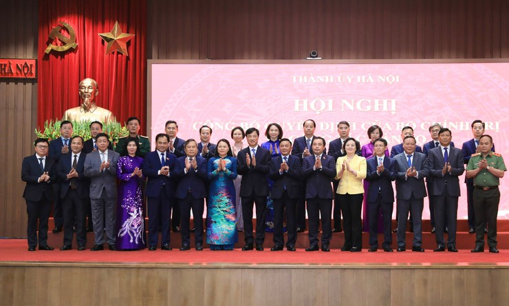 Bộ Chính trị phân công, chỉ định đồng chí Trần Đức Thắng giữ chức Bí thư Thành ủy Hà Nội- Ảnh 5.