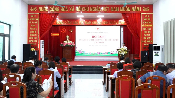 HỘI NGHỊ CÔNG BỐ QUYẾT ĐỊNH HỢP NHẤT HỘI CHỮ THẬP ĐỎ XÃ BÌNH MINH- Ảnh 1.